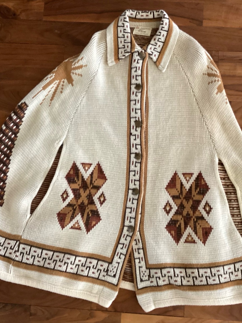 1970’s Aztec Tribal Southwestern Knit Cape Poncho One Size